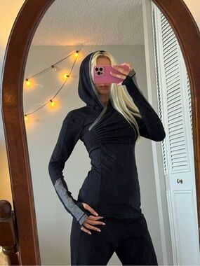 lululemon athletica Black Hooded Long-Sleeve Top with Gray Sleeve Detail